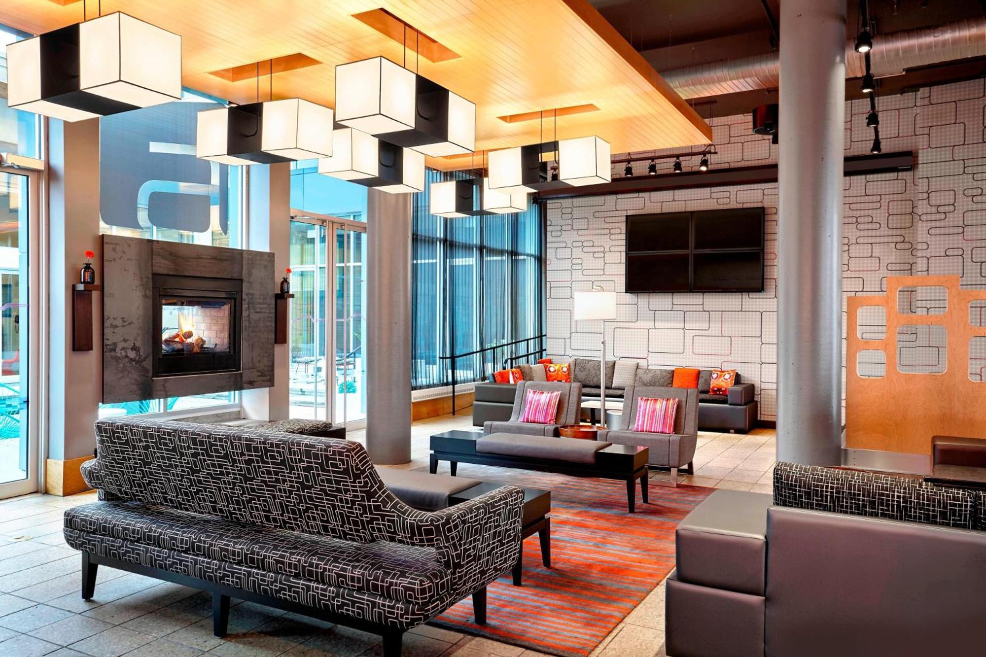Hotel Aloft Montreal Airport Dorval Zewnętrze zdjęcie