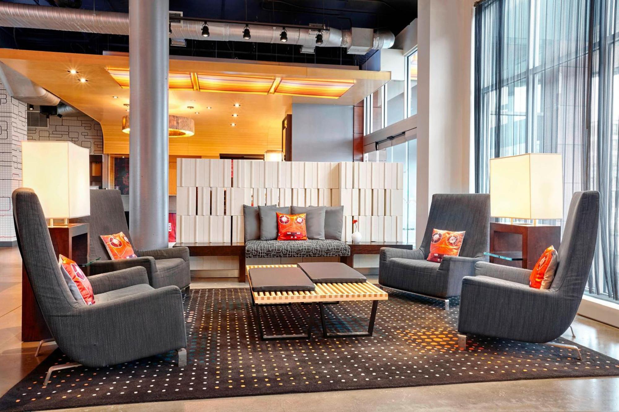 Hotel Aloft Montreal Airport Dorval Zewnętrze zdjęcie