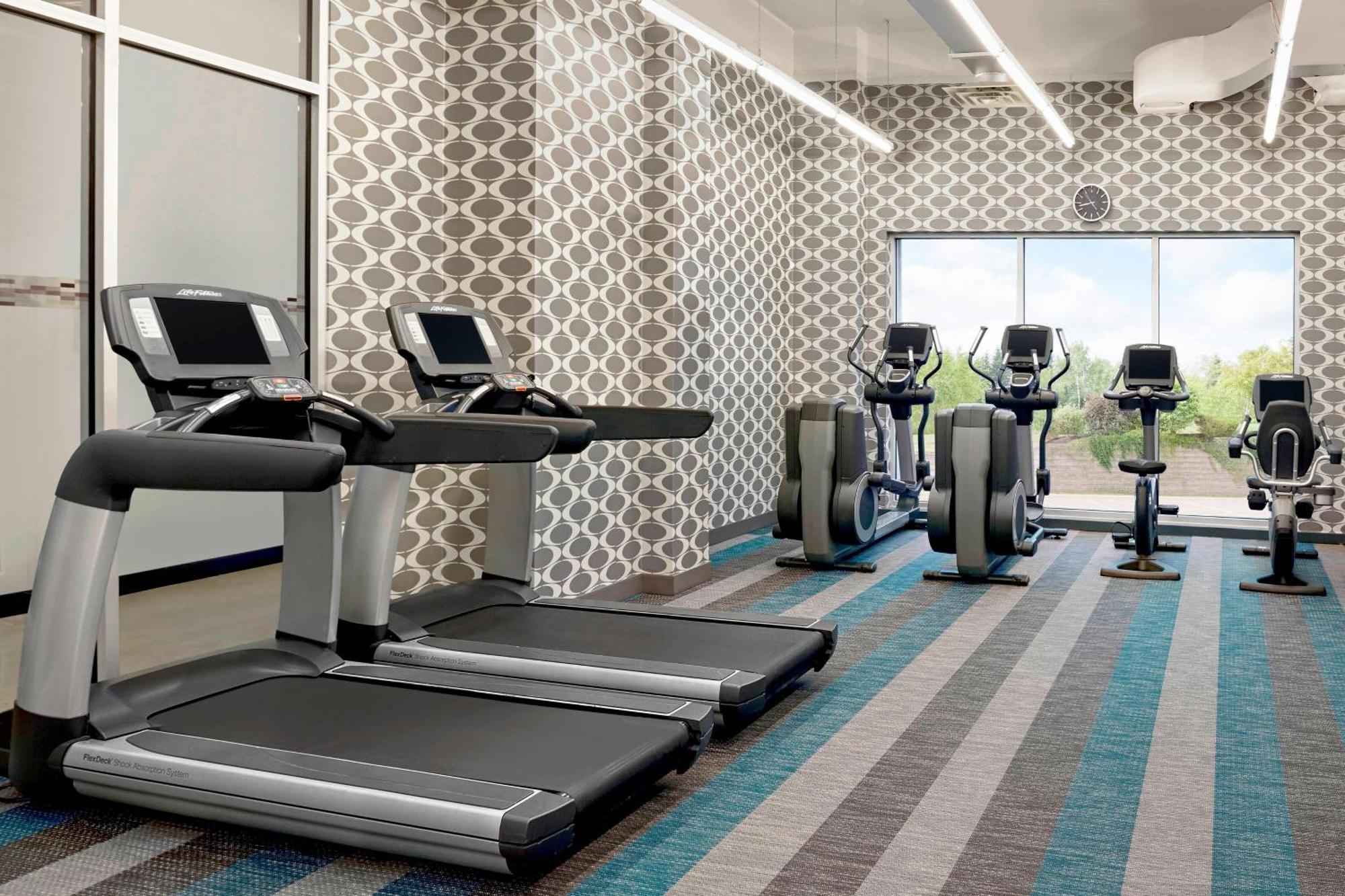 Hotel Aloft Montreal Airport Dorval Zewnętrze zdjęcie